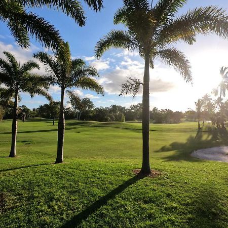 Halliday Bay Resort Seaforth Buitenkant foto