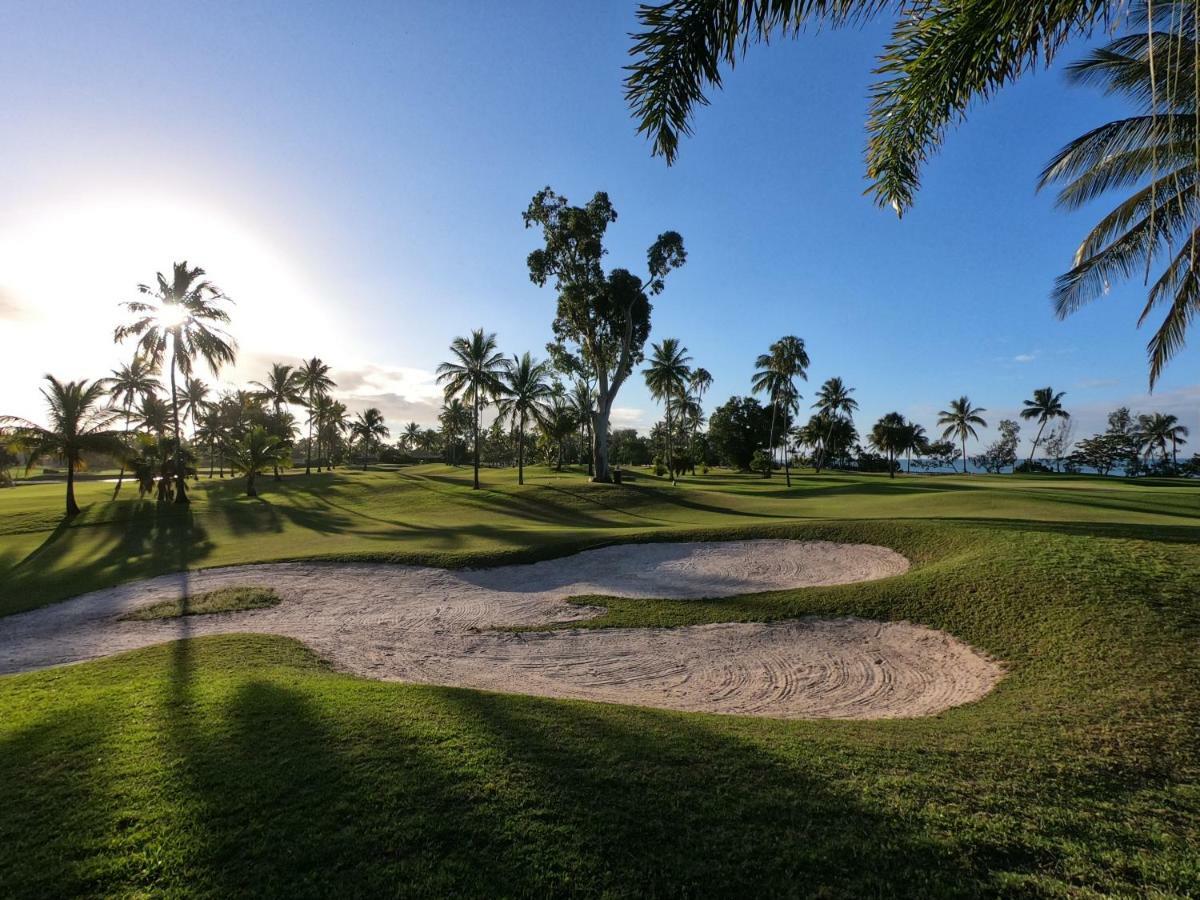 Halliday Bay Resort Seaforth Buitenkant foto