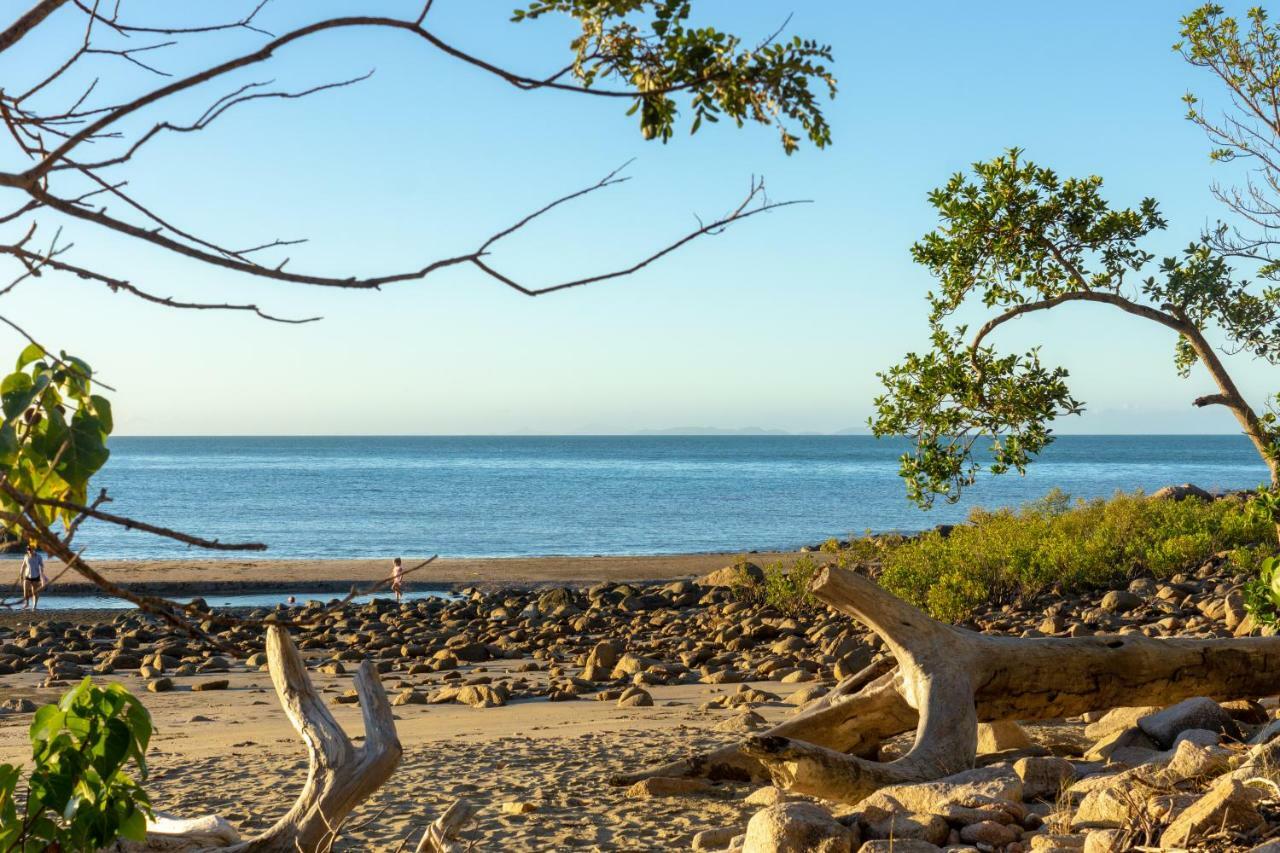 Halliday Bay Resort Seaforth Buitenkant foto